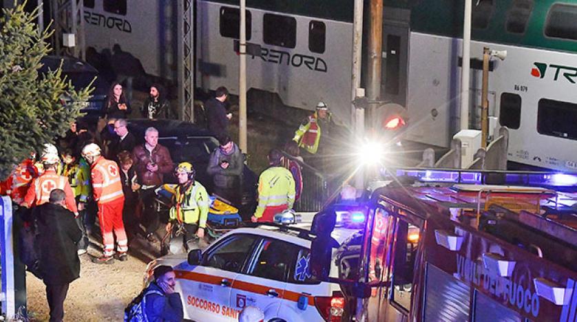 Feci kaza! İki tren çarpıştı: 50 yaralı