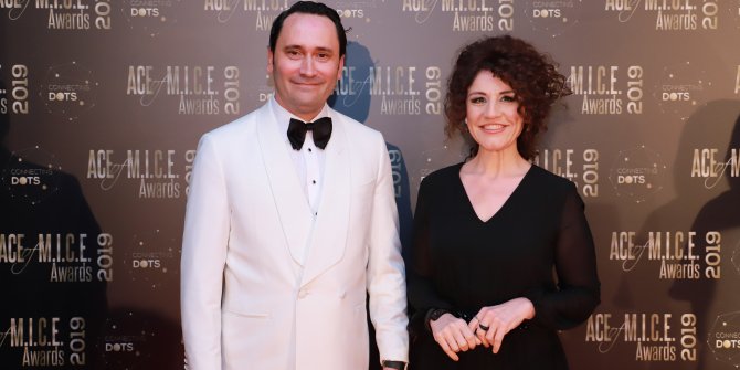 Ünlüler bu kez ödül verdi