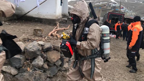 Köyde büyük panik! 8 kişi zehirlendi