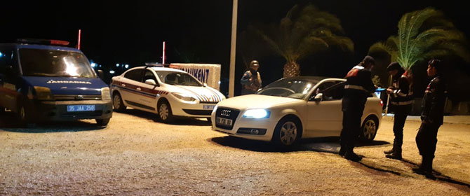 İzmir'de jandarmadan huzur operasyonu