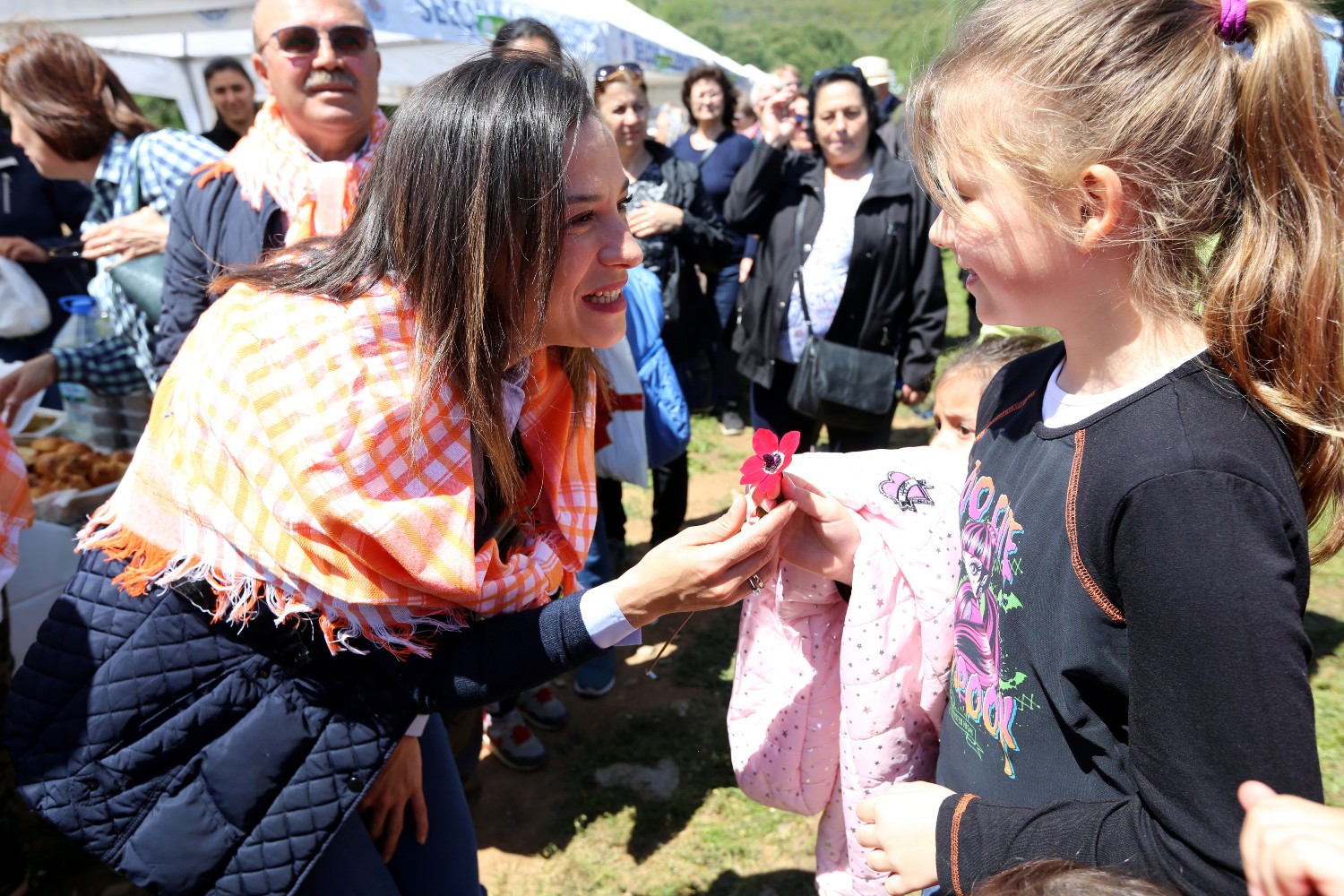 Başkan Sengel keşkek dövdü