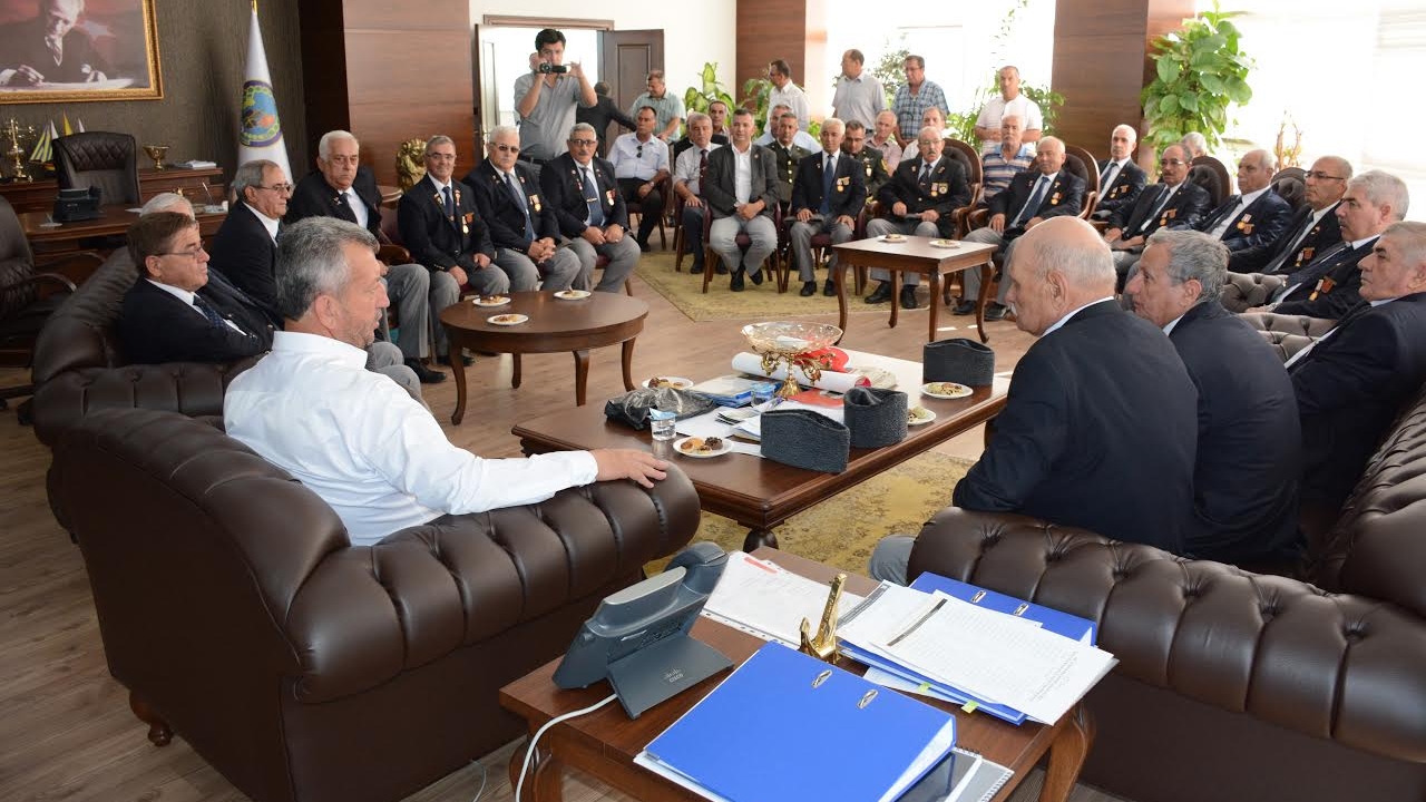 Gaziler, Başkan Şahin'i Ziyaret Etti