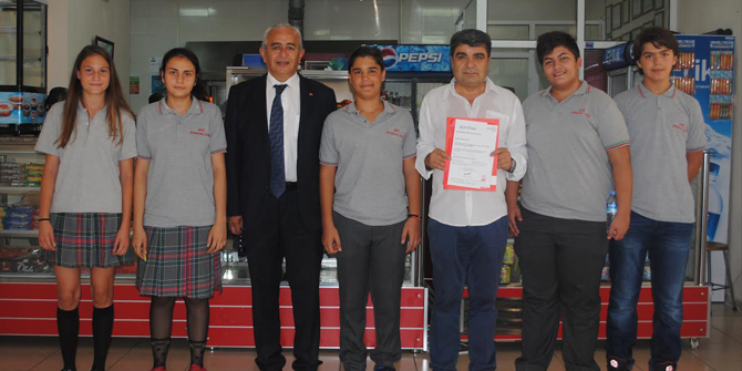 Türkiye'nin İlk ISO Belgeli Lisesi İzmir'de