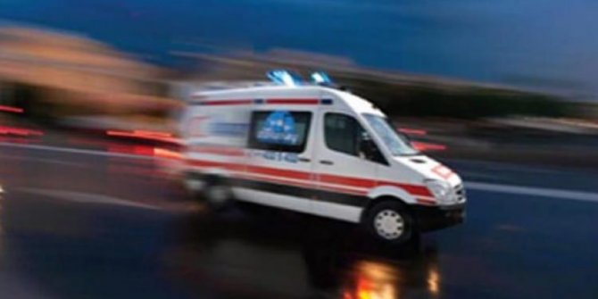 Kamyon ile otomobil şarampole uçtu: 1 ölü, 1 yaralı