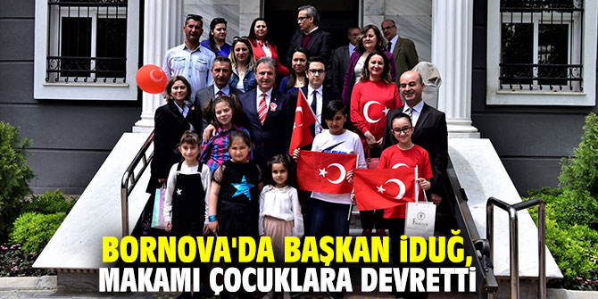 Bornova'da Başkan İduğ, makamı çocuklara devretti