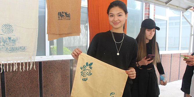 EÜ’de “Gelenekselden Günümüze Tahta Kalıp Baskı Çalıştayı”