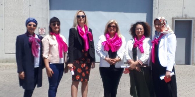 KARİŞKAD, Anneler Günü'nü kadınlarla kutladı