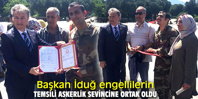 Temsili askerlik sevincine Başkan İduğ da ortak oldu