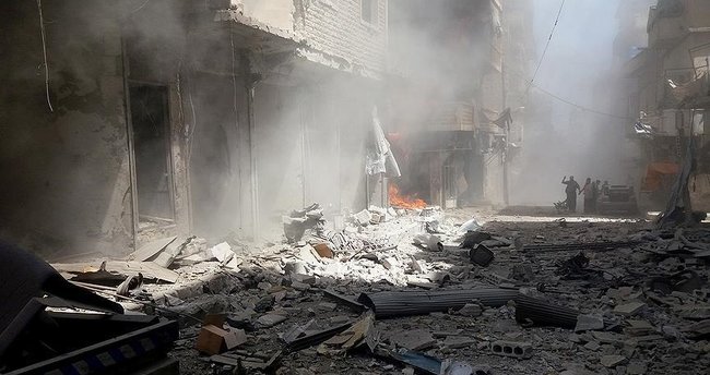 Suriye rejimi İdlib'i bombaladı: 11 ölü