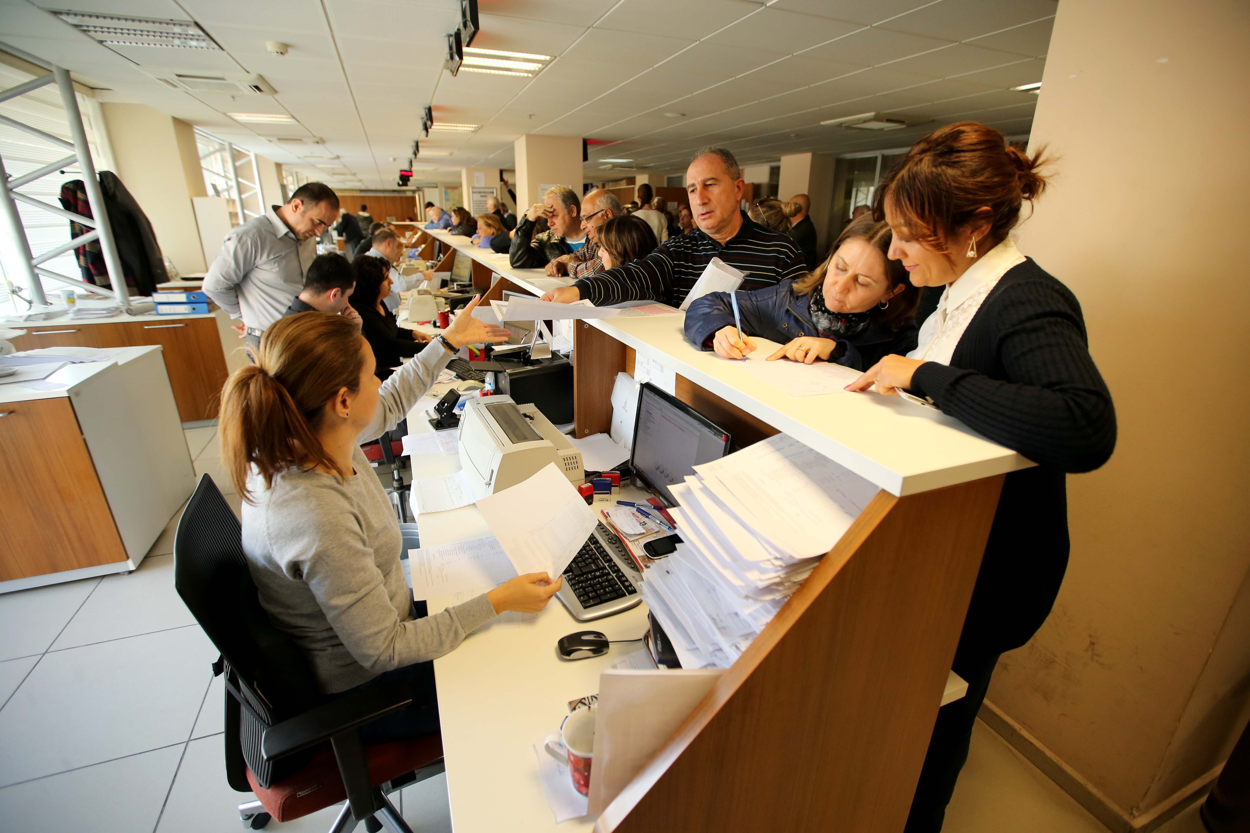 Karşıyaka’da vezneler haftasonu açık olacak