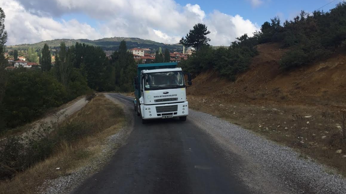 Manisa Büyükşehir Belediyesi, Gördes’in Yollarını yeniliyor