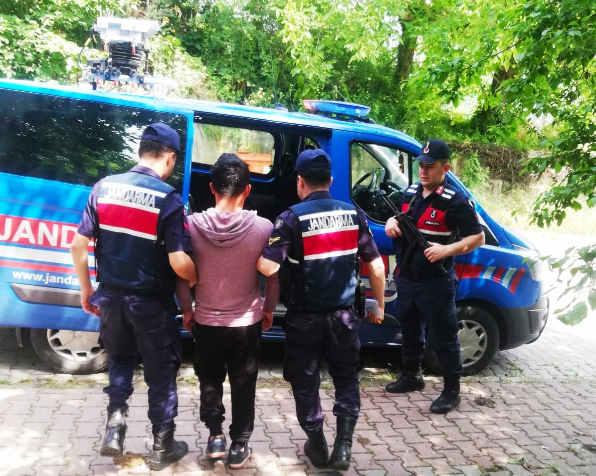 Bayram öncesi eş zamanlı operasyon: 17 gözaltı