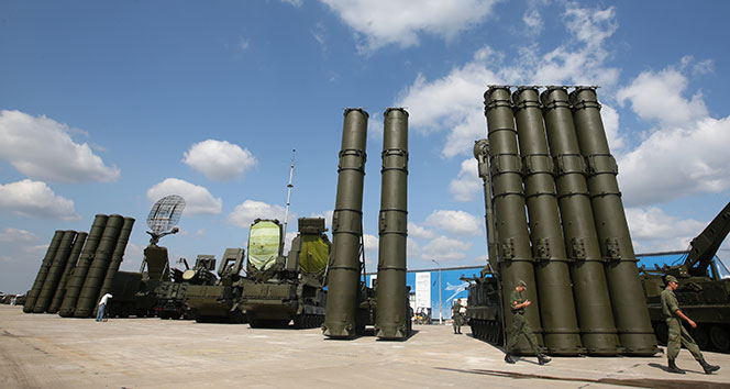 Hindistan'dan ABD yaptırımına rağmen S-400 almaya devam kararı
