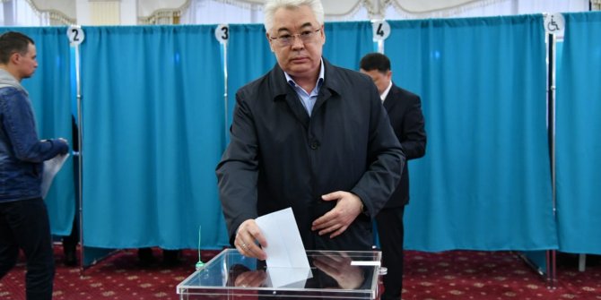 Kazakistan’da halk sandık başında