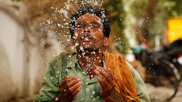 Sıcaklar yüzünden 2 günde 78 kişi hayatını kaybetti