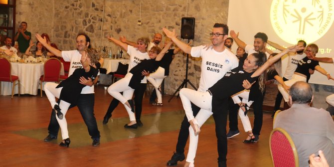 Lions Kulübü'nden sessiz dans!