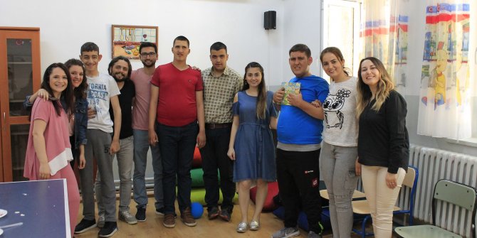 Lezita çalışanları, doğum günlerini kutladı