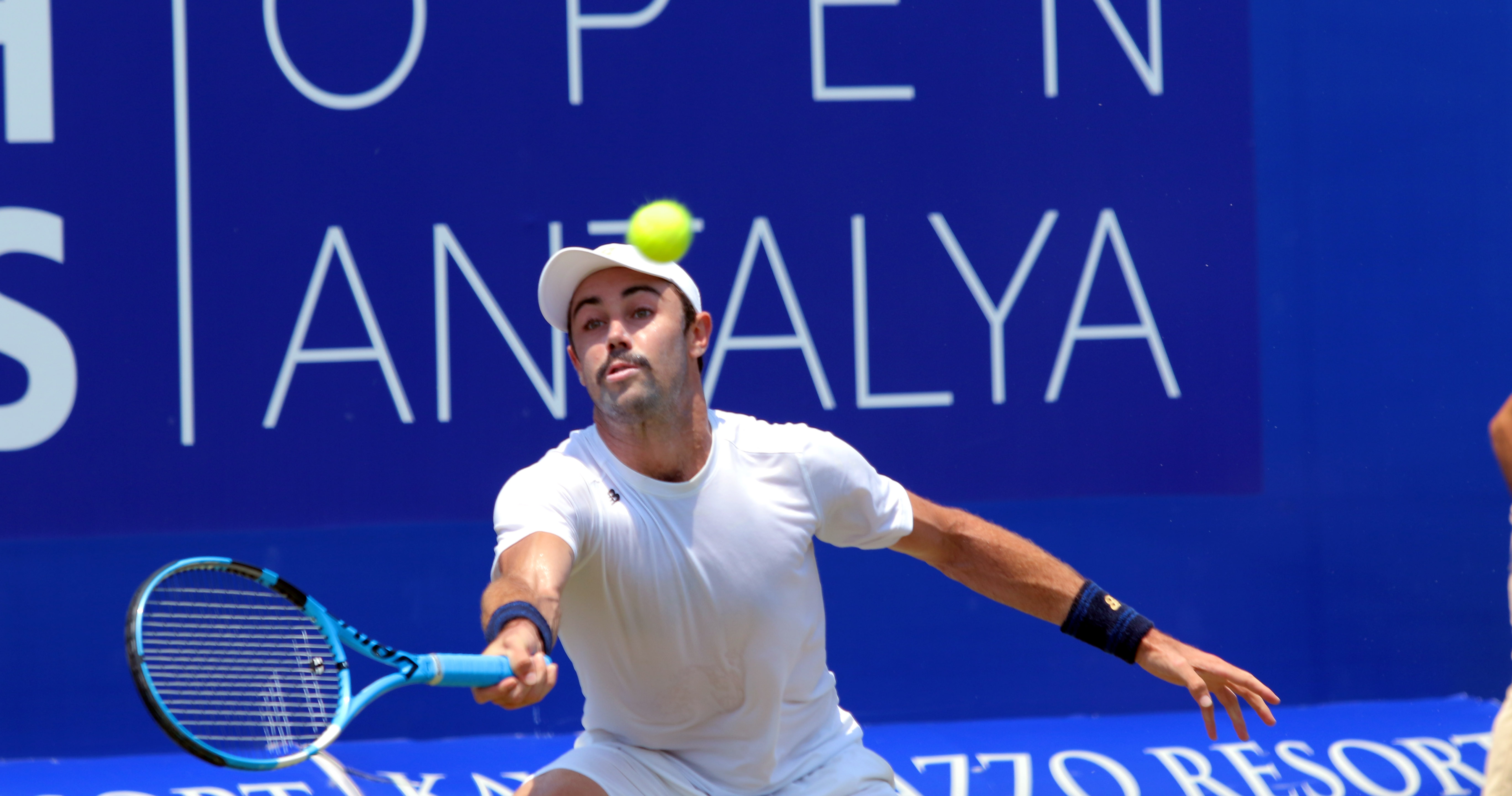 ANTALYA’DA İLK FİNALİST MIOMIR KECMANOVİC