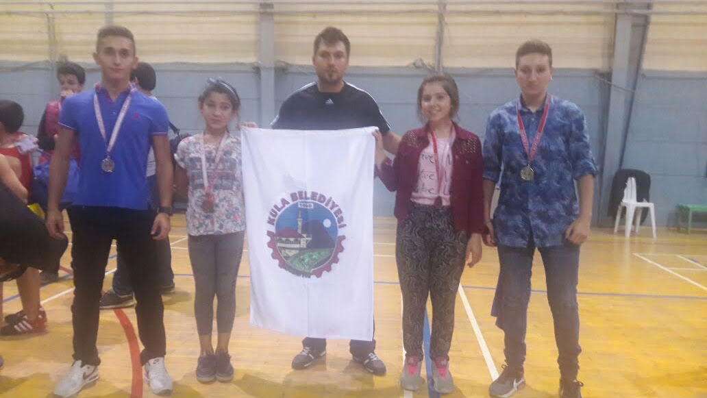 Şampiyonaya Kula İmzası