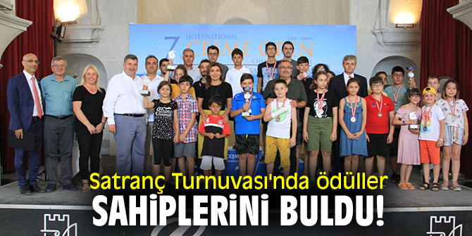 Satranç Turnuvası'nda ödüller sahiplerini buldu!
