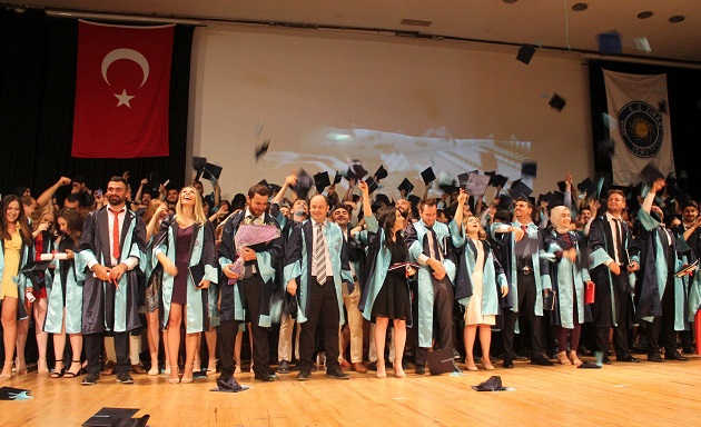 60.  Dönem Mezunlarını Sektöre Uğurladı