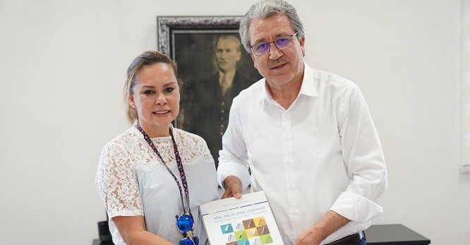 Prof. Dr. Sezer’den  bilime büyük katkı