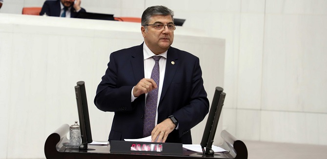 CHP Milletvekili Sındır’dan Şehir Hastaneleri tepkisi