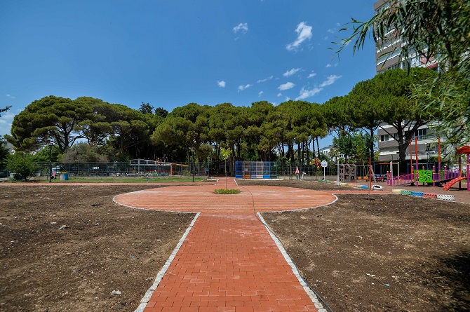 Engelsiz Kafe’de sona doğru