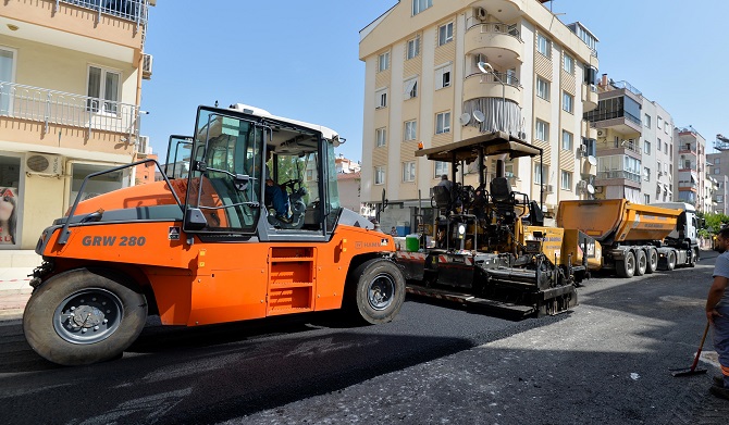Cumhuriyet Mahallesi’nde hummalı çalışma