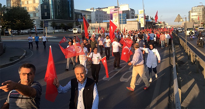 Atatürk Havalimanı'na akın ettiler.
