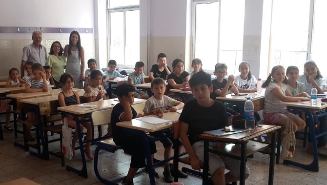 ÇİĞLİ’DE 3 MUHTAR BİRARAYA GELEREK ÇOCUKLAR İÇİN YAZ OKULU AÇTI