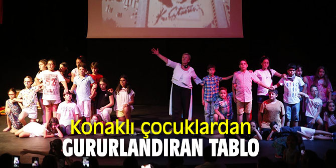 Konak'ta çocuklar sahnede 