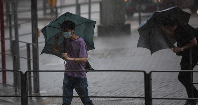 O ülkede tayfun alarmı!