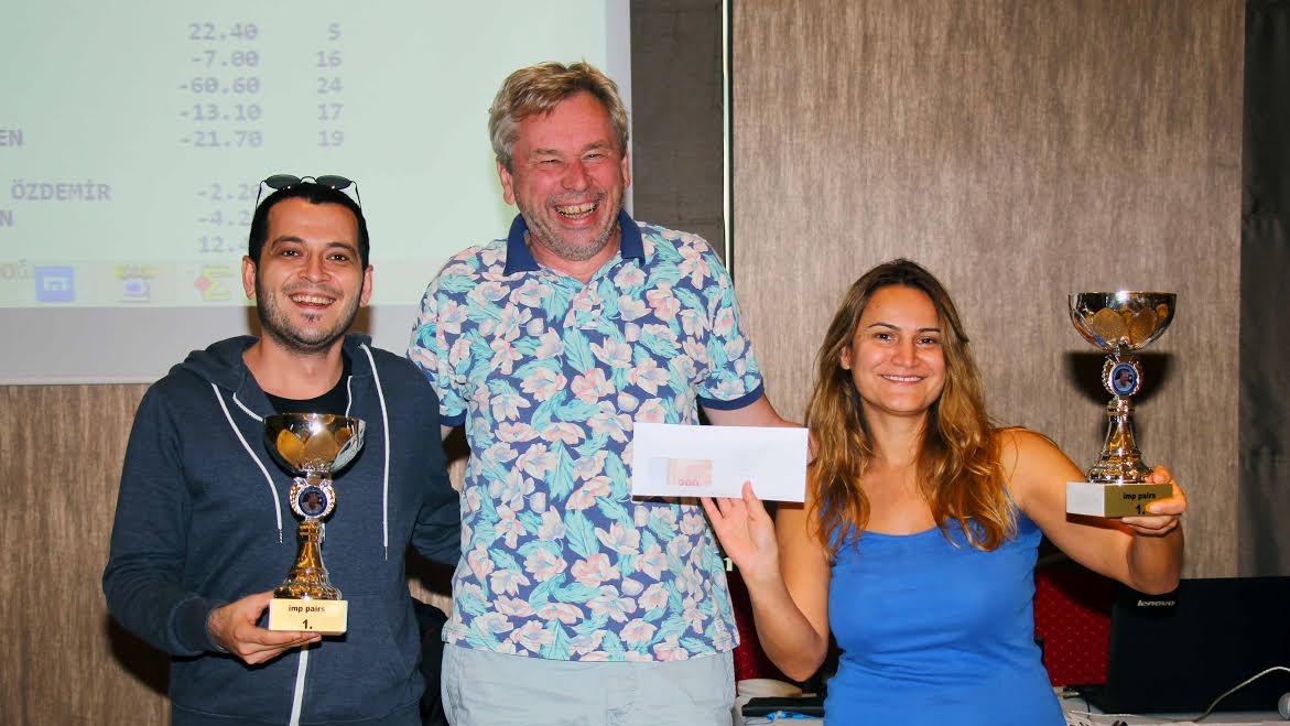 Çeşme'de Assael anısına ter döktüler