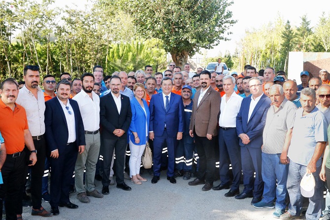 Başkan Batur'dan bayram mesajları