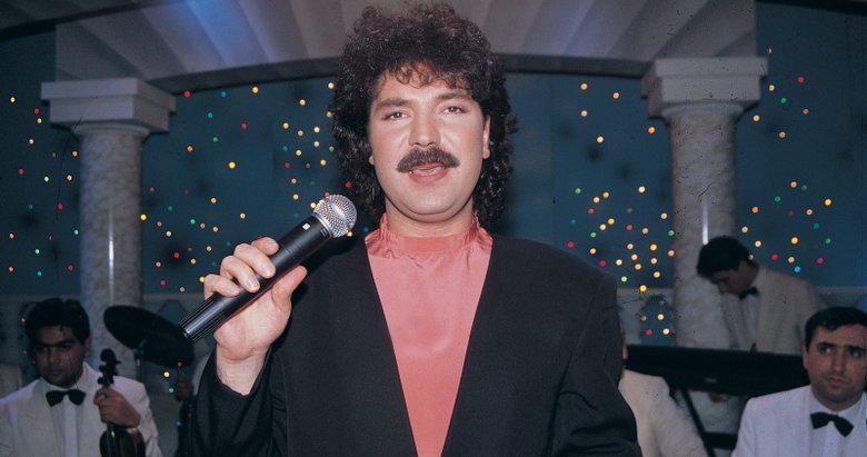 FLAŞ FLAŞ FLAŞ... Ünlü şarkıcı geçirdiği kalp krizi sonucu hayatını kaybetti