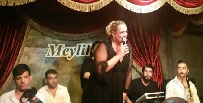 Ayta Sözeri'nin galasına ünlü yağdı!