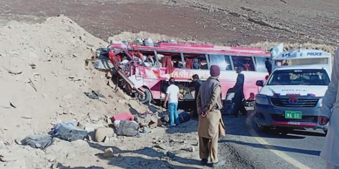 Feci kaza! Yolcu otobüsü kaza yaptı: 26 ölü, 15 yaralı