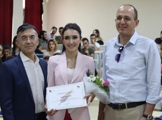 TRT Spikeri Oya Eren, İKÇÜ’lü gençlerle buluştu