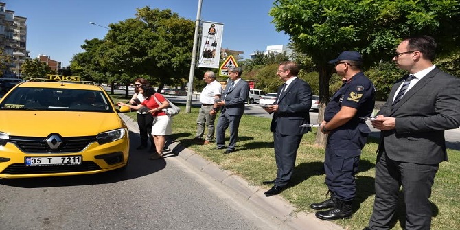 KARŞIYAKA YAYA GEÇİDİ NÖBETİNDE…