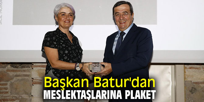 Başkan Batur, Mimarlar Odası İzmir Şubesi’nin düzenlediği törene katıldı