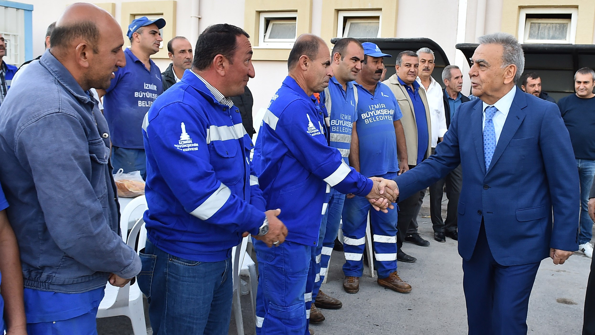 Kocaoğlu İZBETON'u ziyaret etti