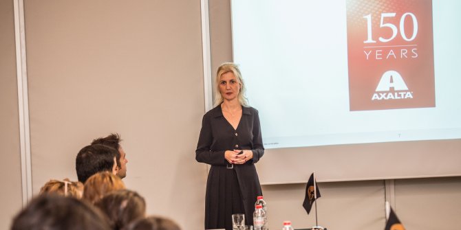 Axalta, renk odasını hizmete sunuyor