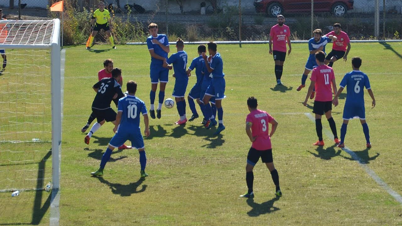 FOÇA BELEDİYE SPOR 5 - İZMİR BÜYÜKŞEHİR BELEDİYE SPOR 1