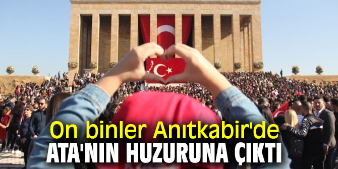 Anıtkabir'e ziyaretçi akını!