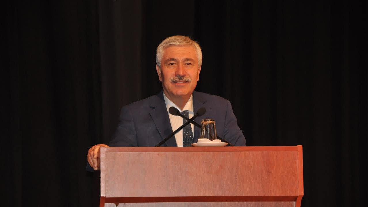 Hoşcoşkun,  “Çok önemli bir sektörün içerisinde olacaksınız”