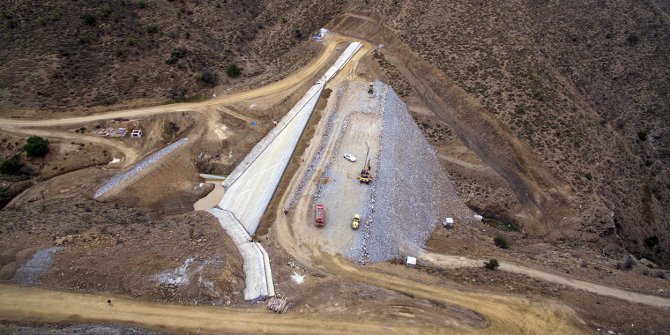Ahmetli Kelebek Barajı’nın gövde dolgusu tamamlandı