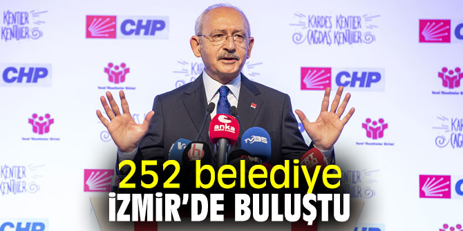  Başkan Soyer, “Politikayı yerelden başlayarak düzeltmek zorundayız”