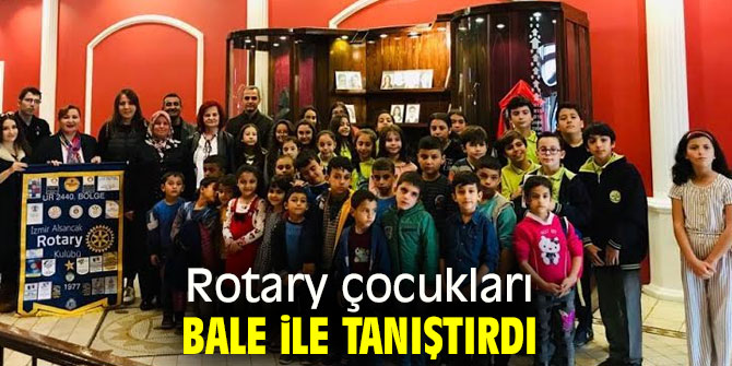 50 öğrenci ilk kez sahnede bale izledi