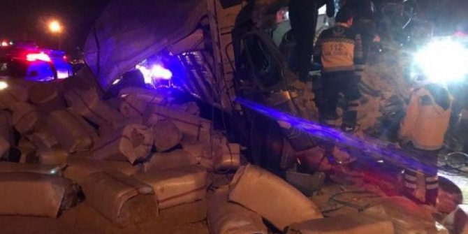 Askeri araç kazası: 1 ölü 2 asker yaralı! 